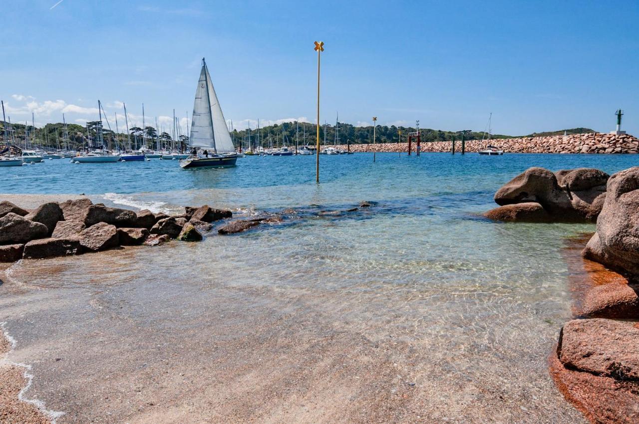 Vue Mer Cote De Granit Rose En Bretagne Apartment Trebeurden Exterior photo